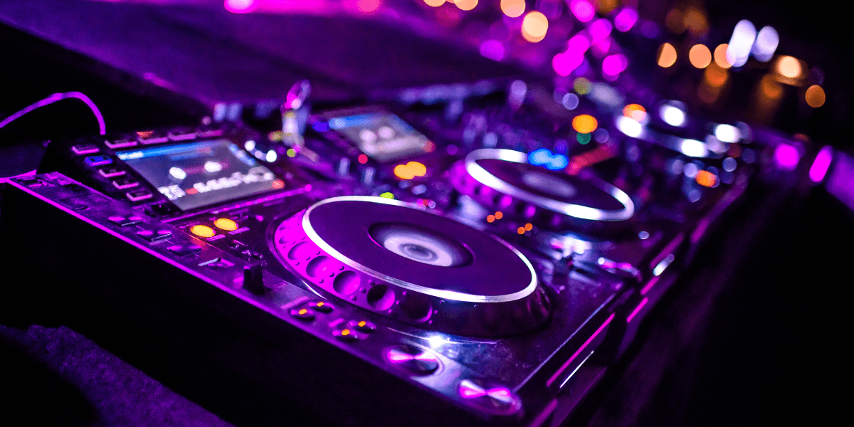 DJ Banner Scenario